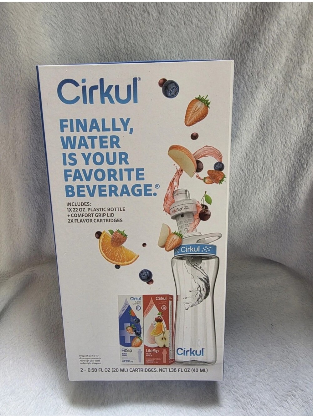 Cirkul Classic 22 fl oz Double-Walled Stainless Steel Bottle White w/ 2 Cartridg